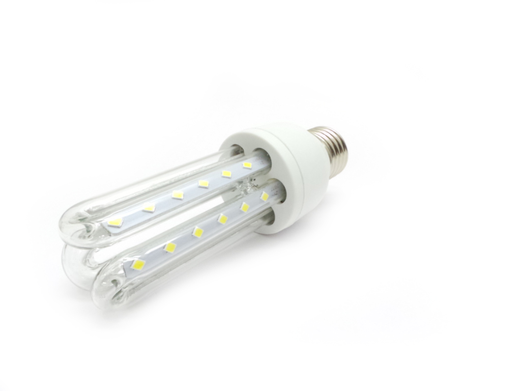 Plafoniere Led Luce Fredda : Lampade led economiche gallery of set di lampadine candela c