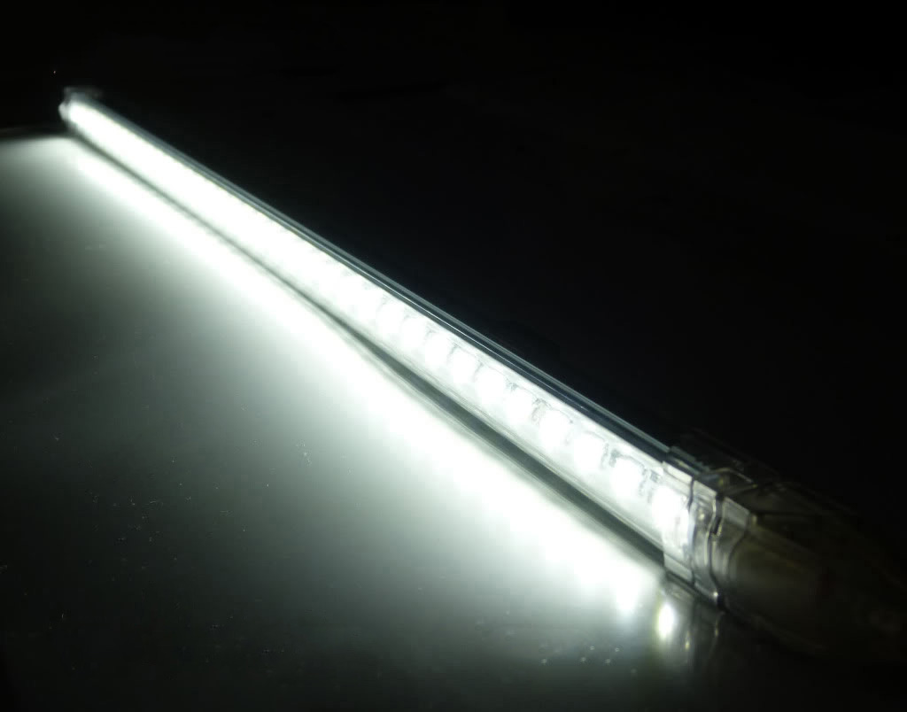 Plafoniere A Led Per Esterno Prezzi : Luci a led per esterni prezzi: scarica il catalogo e richiedi prezzi