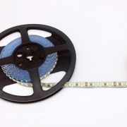 Striscia led 5m smd5730 24v DC 120w 600led ip20 S28-5730-24V